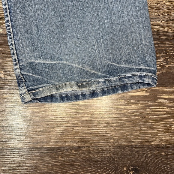 BKE Light Blue Relaxed Men's Jeans - Picture 4 of 9